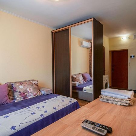 Apartment On Nauki Avenue Dnjepropetovsk Buitenkant foto