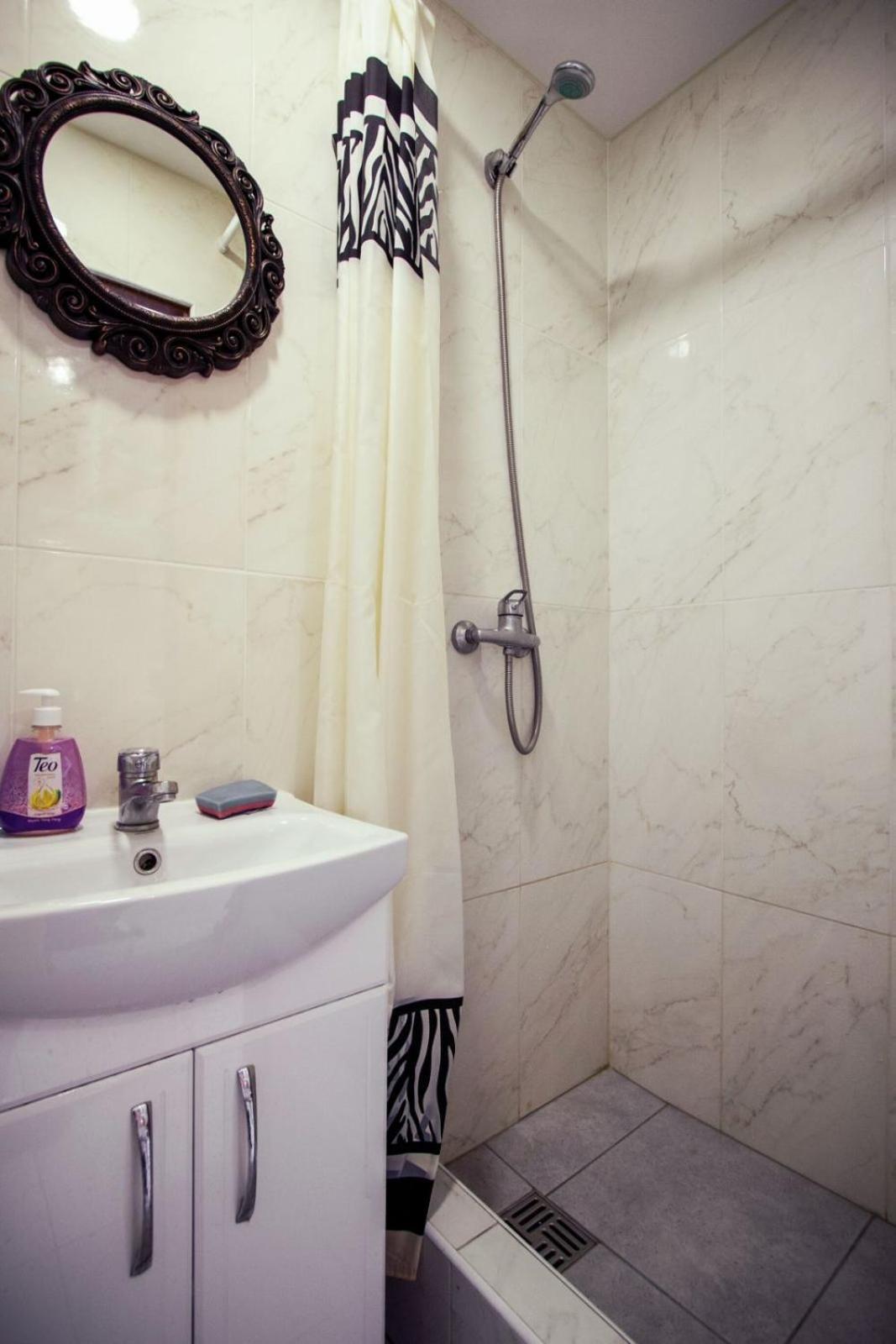 Apartment On Nauki Avenue Dnjepropetovsk Buitenkant foto