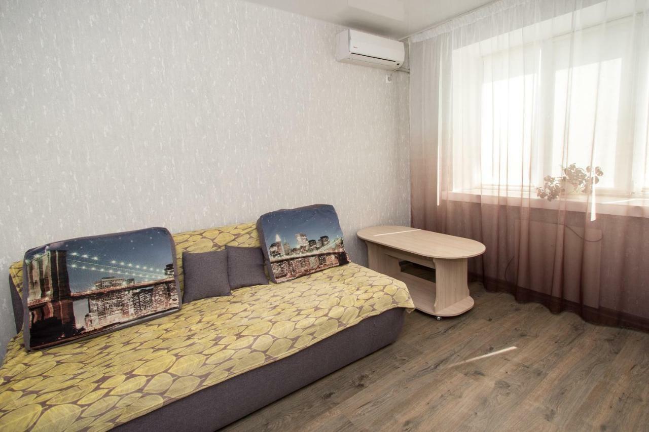 Apartment On Nauki Avenue Dnjepropetovsk Buitenkant foto